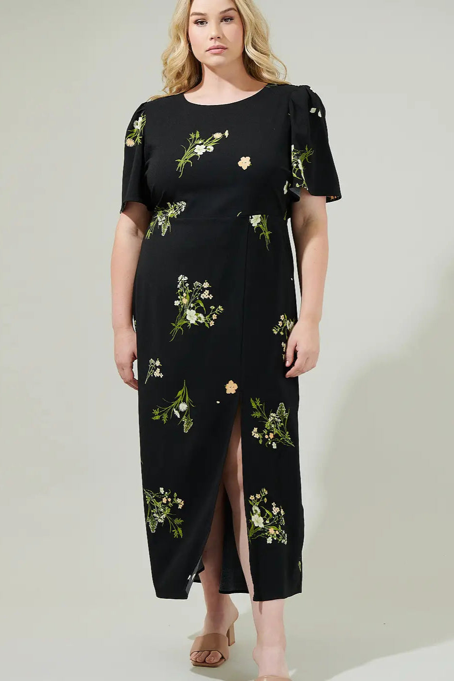 CURVE Floral Short Sleeve Dress