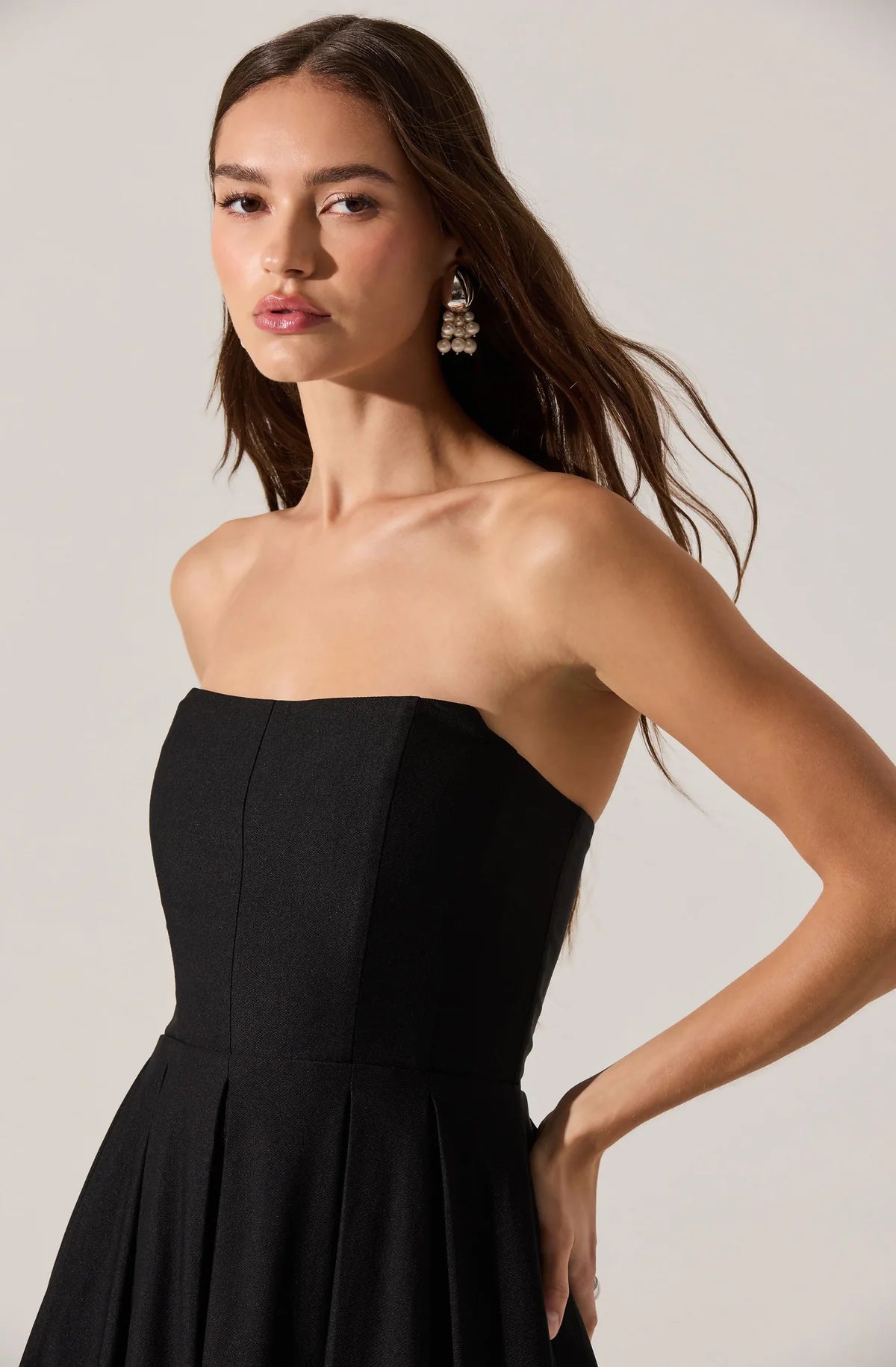 Reoina Strapless Midi Dress