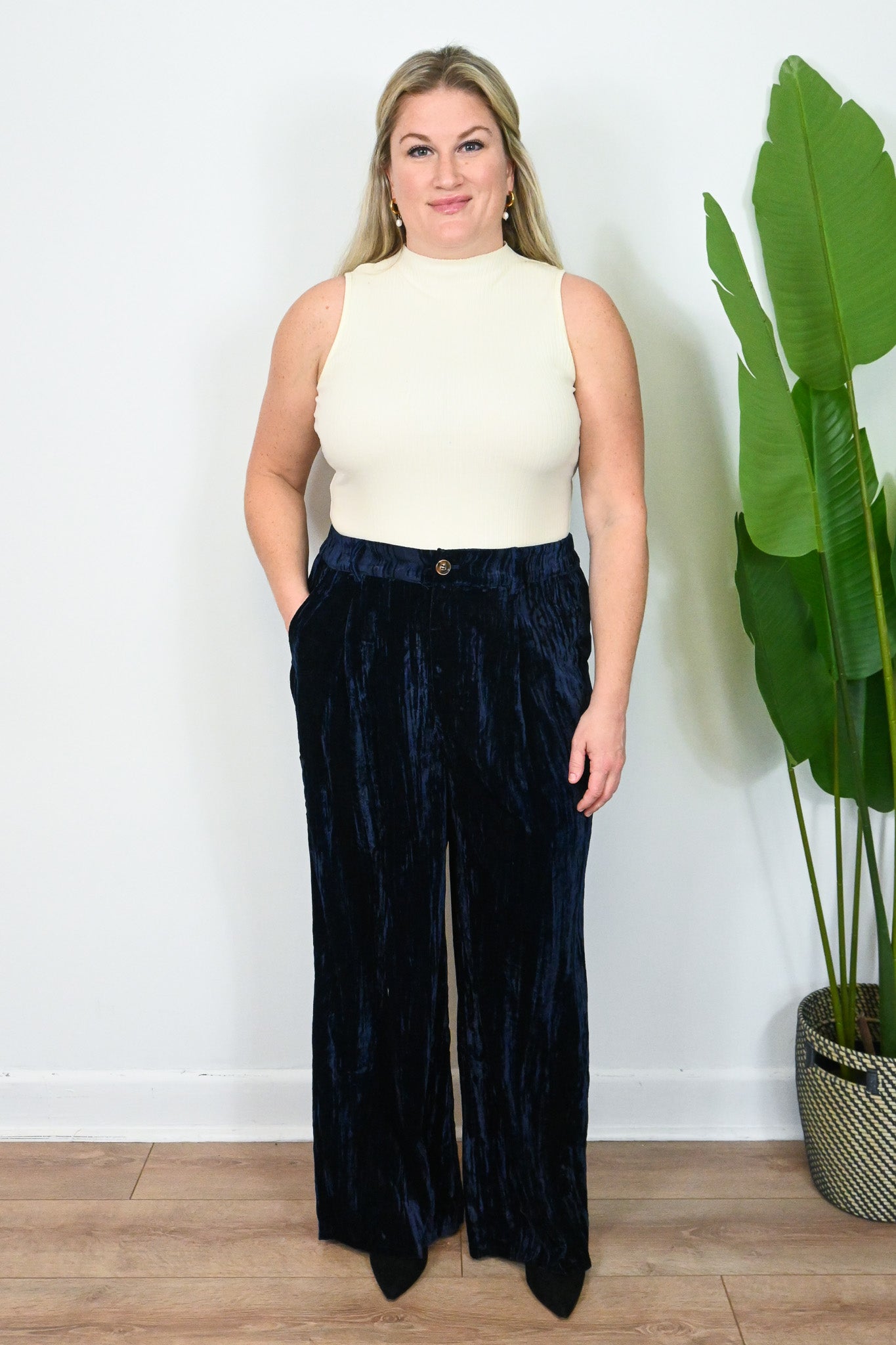CURVE Textured Wide Leg Pant