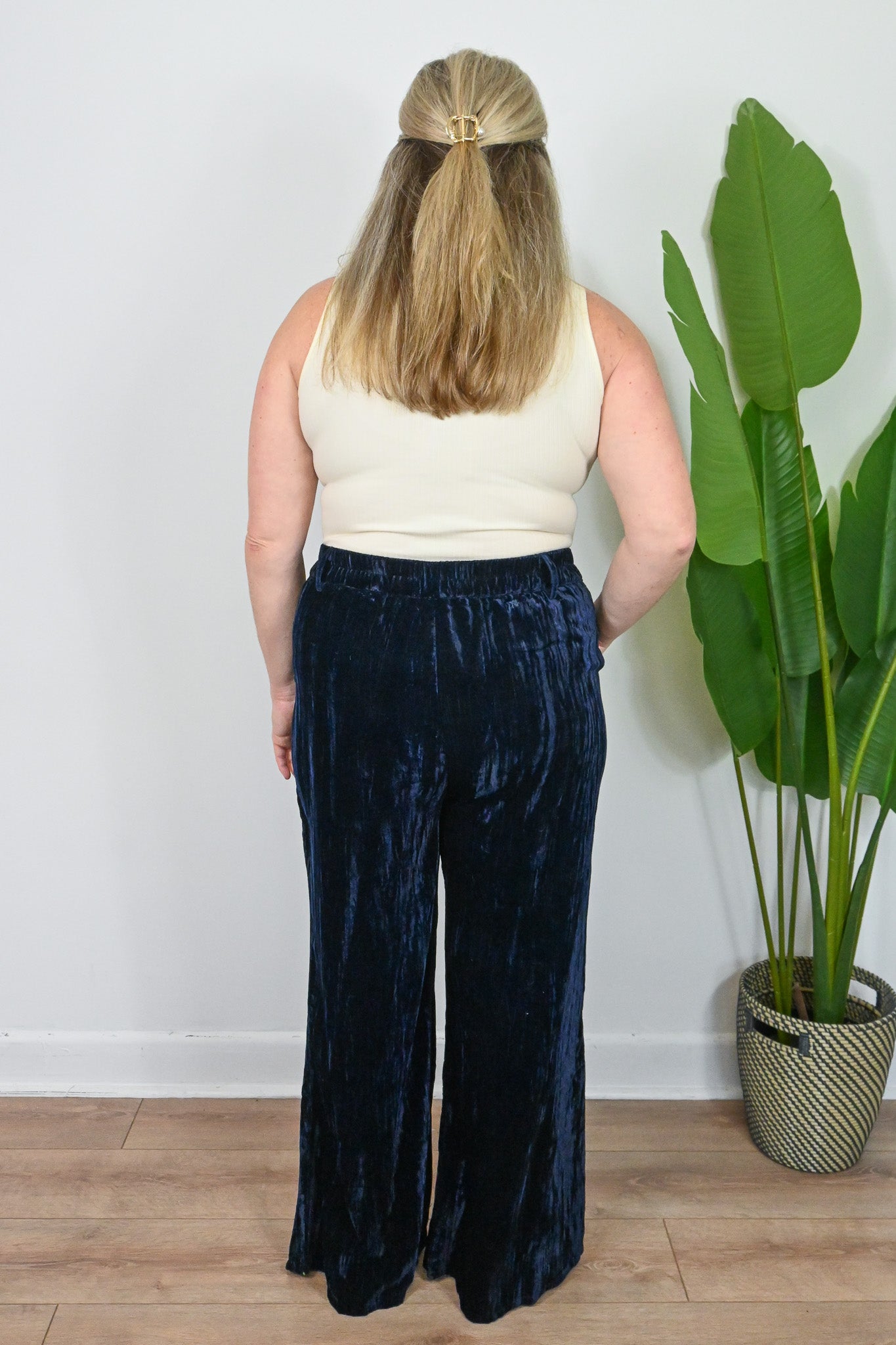 CURVE Textured Wide Leg Pant