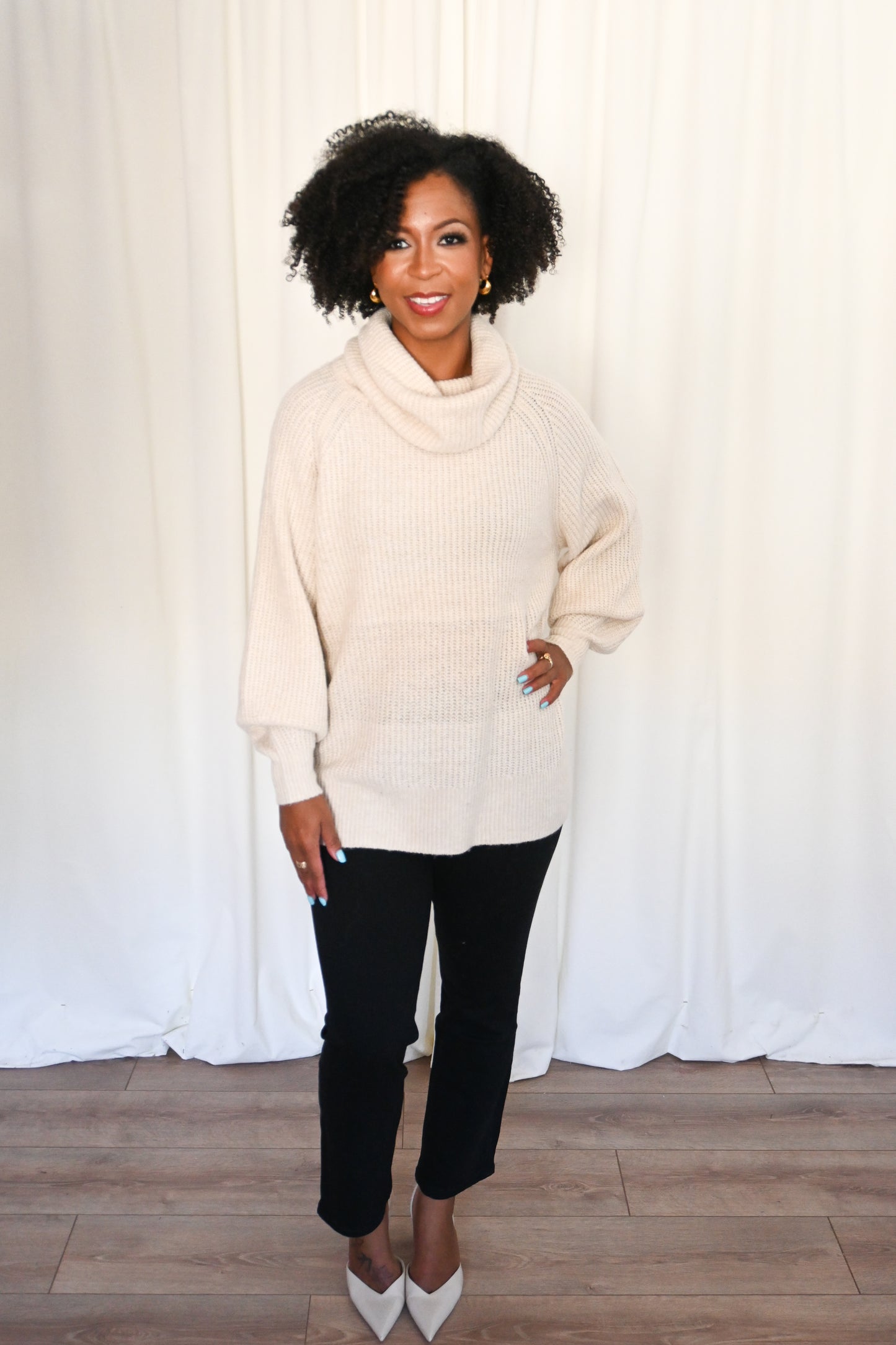 Loose Turtle Neck Sweater (3 Colors)