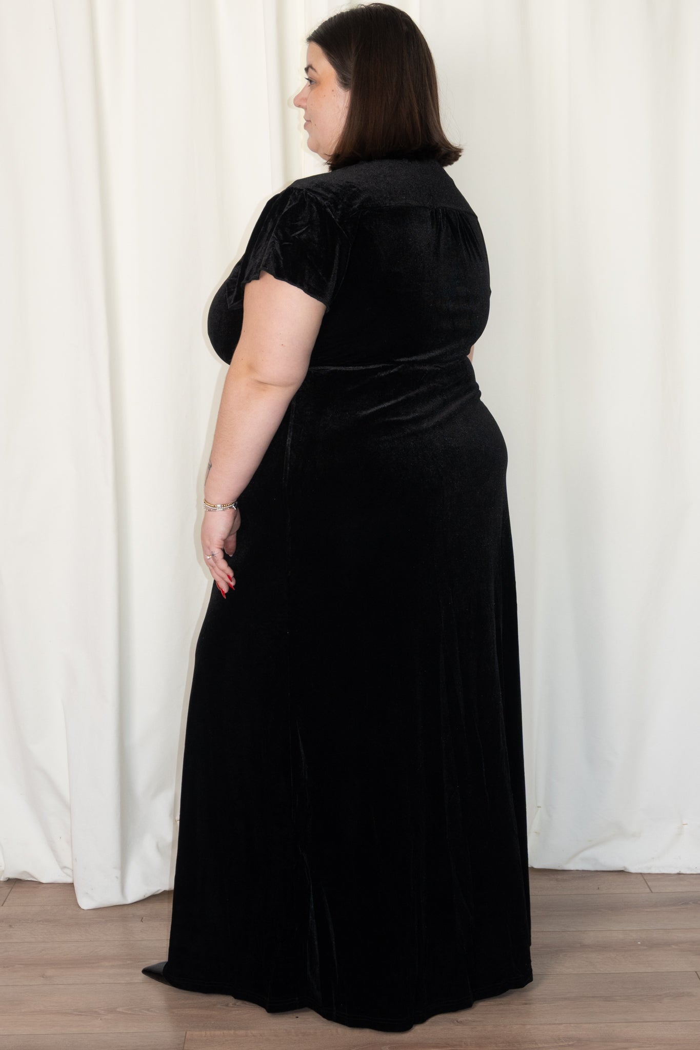 CURVE Velvet Maxi Dress