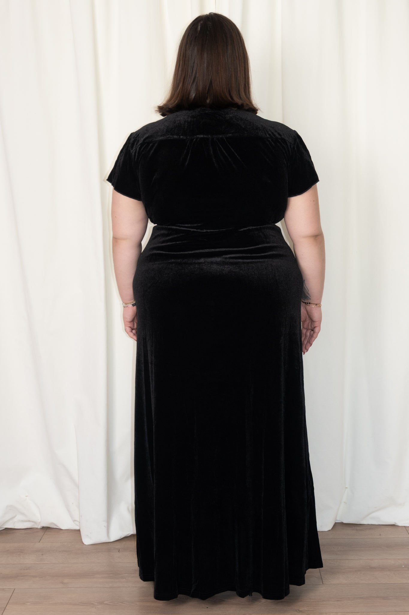 CURVE Velvet Maxi Dress