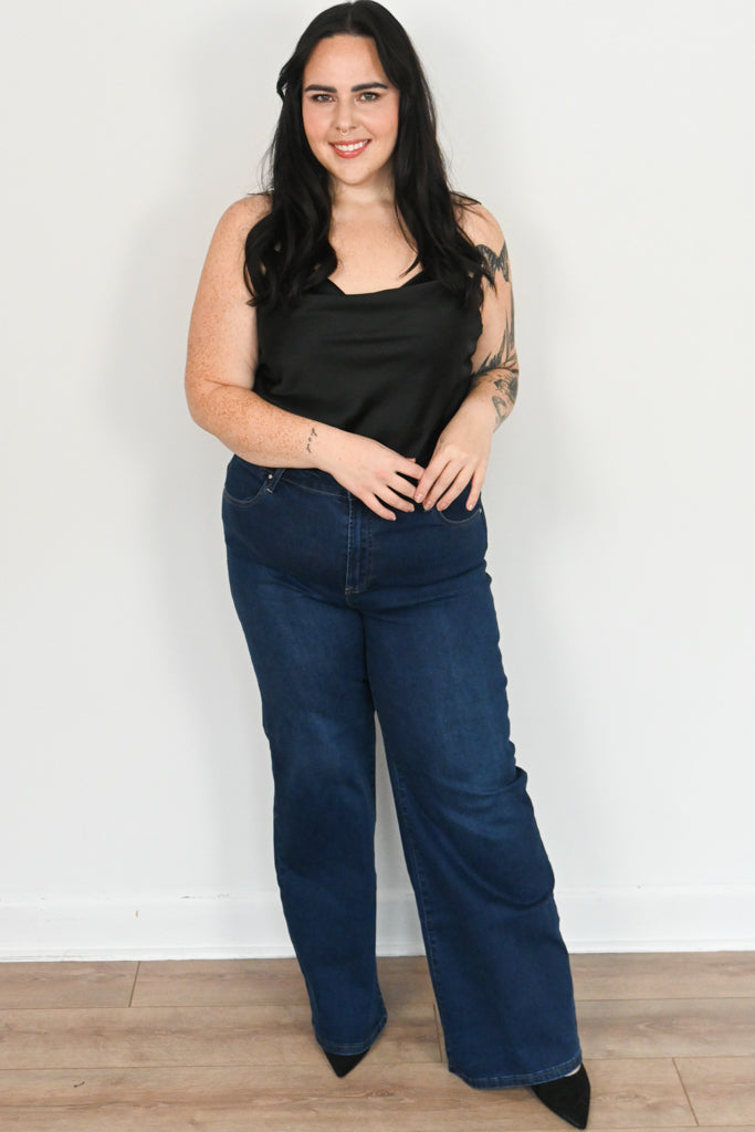 CURVE Wide Leg Jean