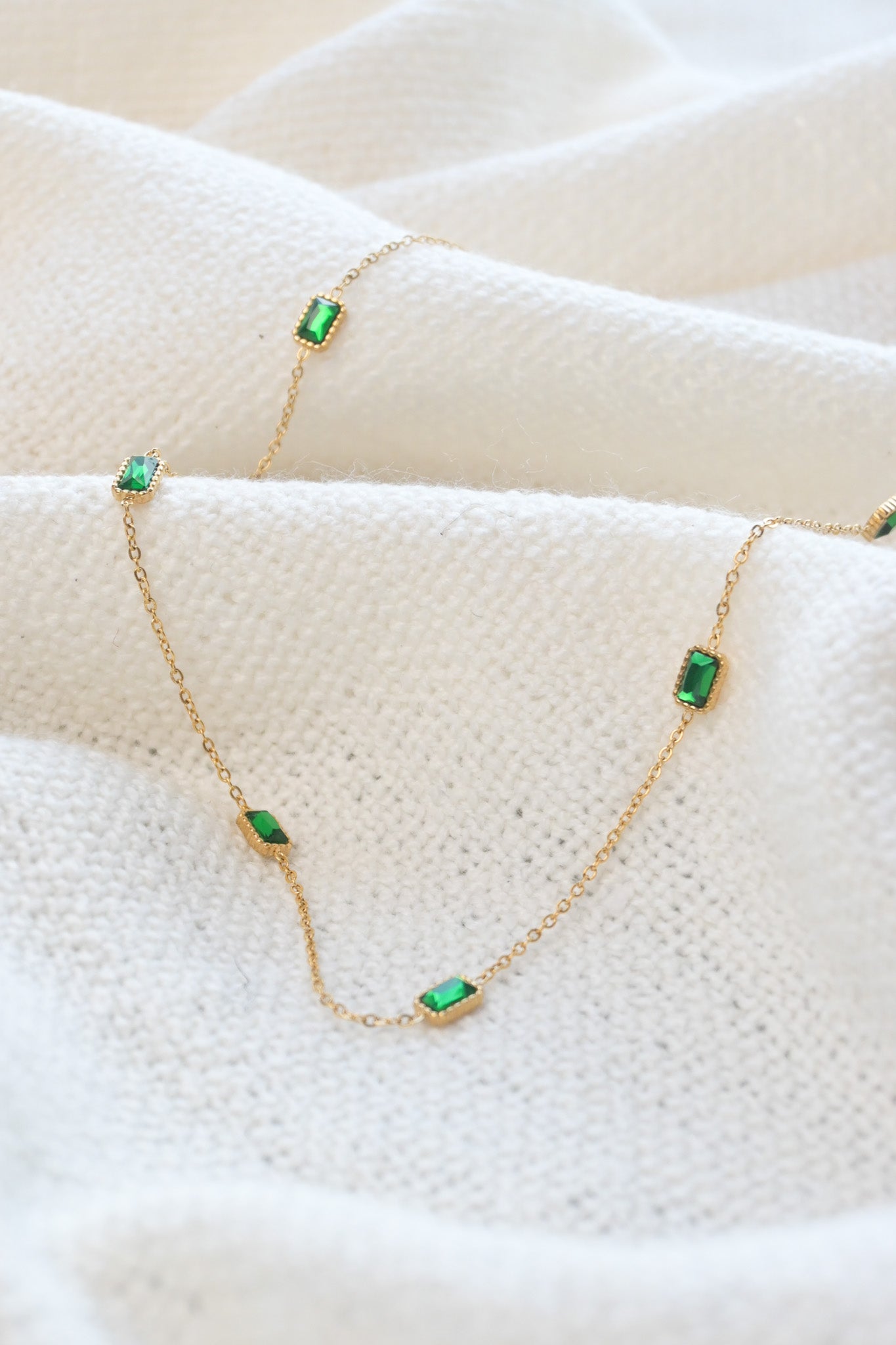 Emerald Chain Necklace Valencia Boutique