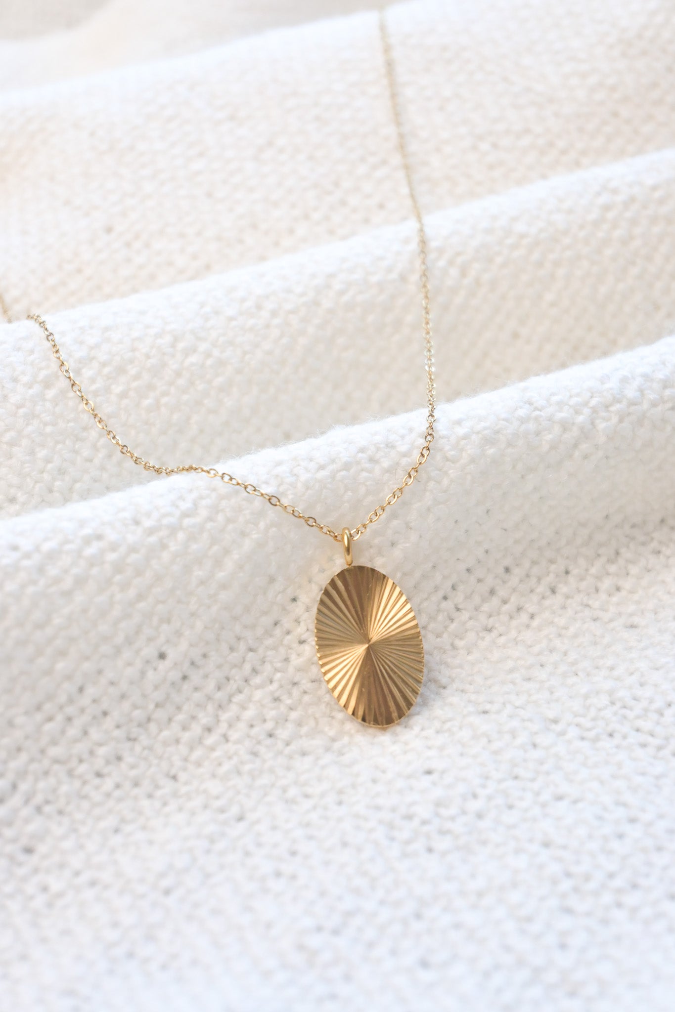 Sunburst Oval Necklace