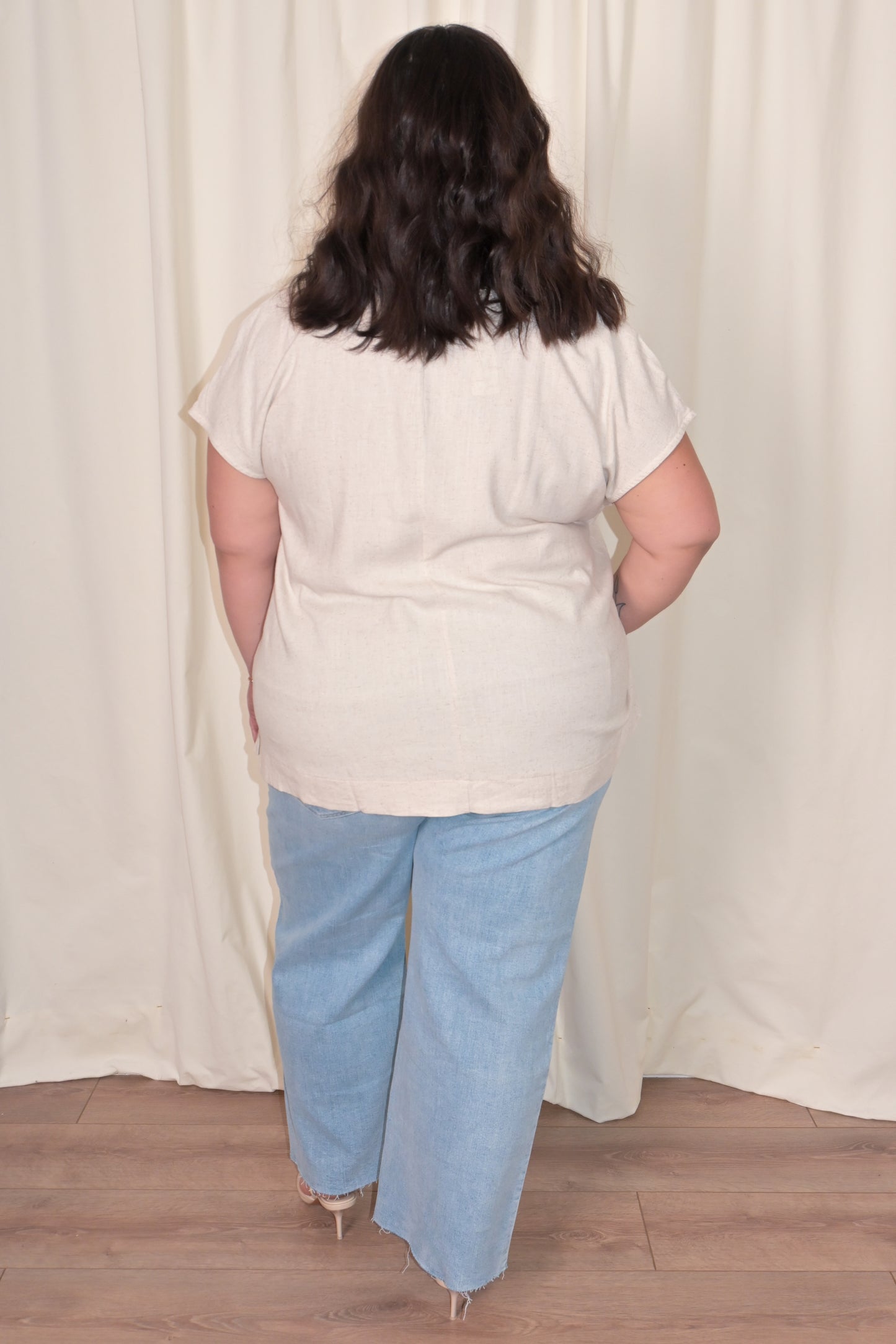 CURVE Linen Tee (2 colors)