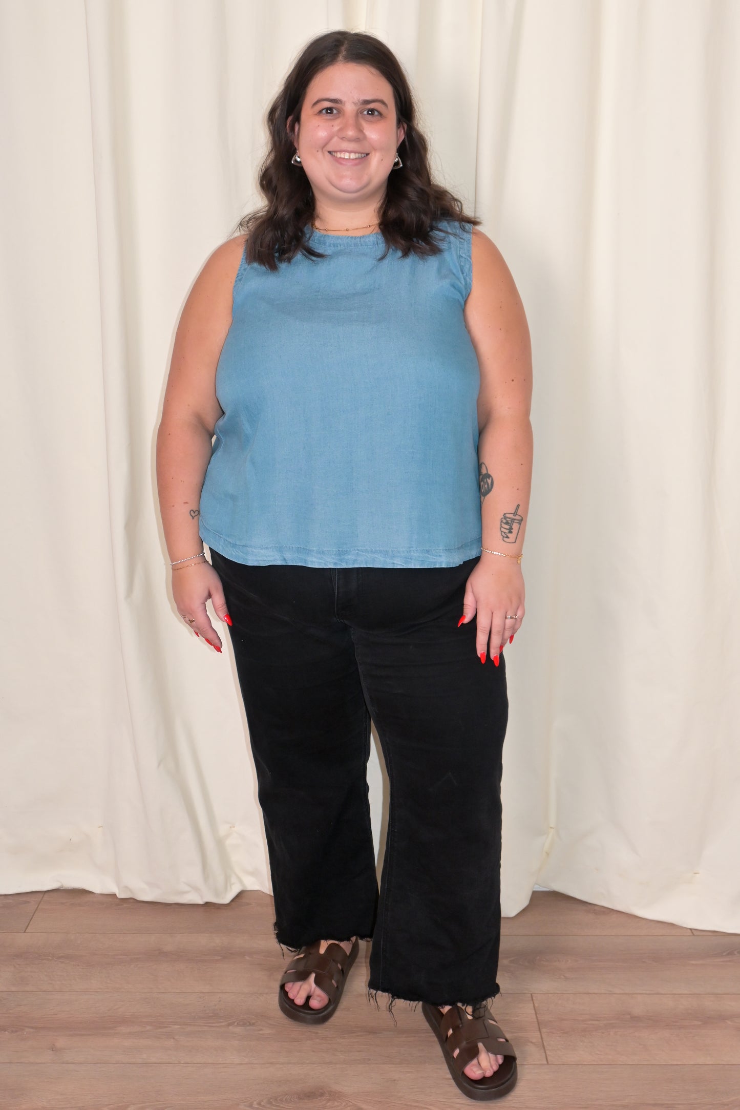 CURVE Chambray Tank