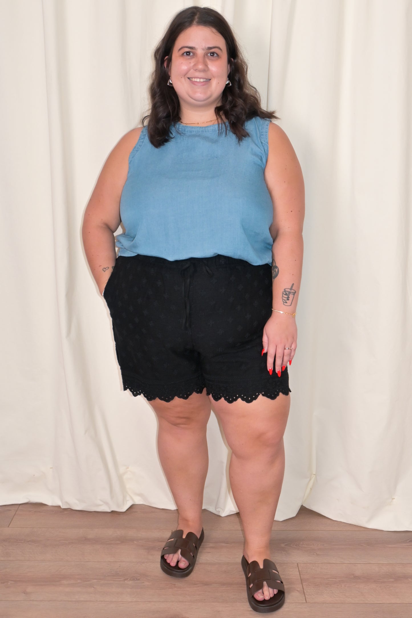 CURVE Eyelet Shorts