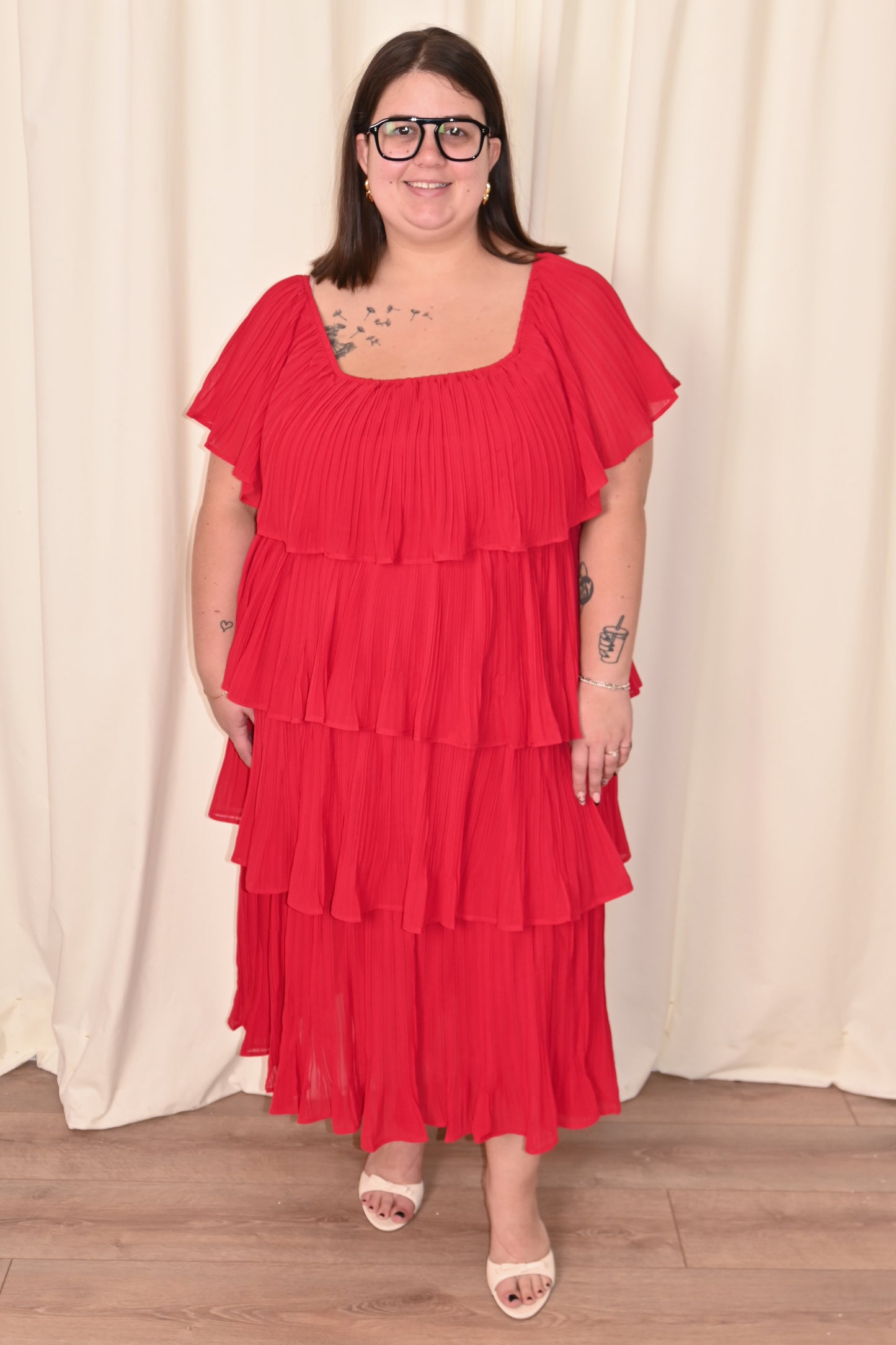 CURVE Pleated OTS Midi Dress (2 Colors)