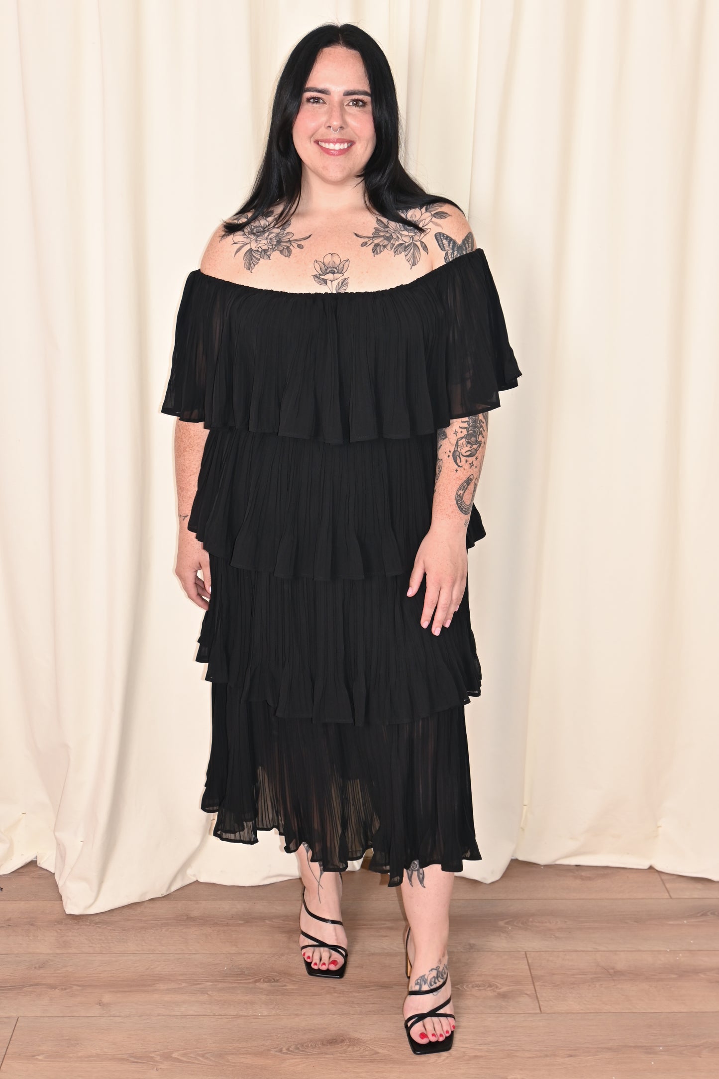 CURVE Pleated OTS Midi Dress (2 Colors)