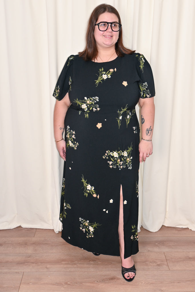 CURVE Floral Short Sleeve Dress