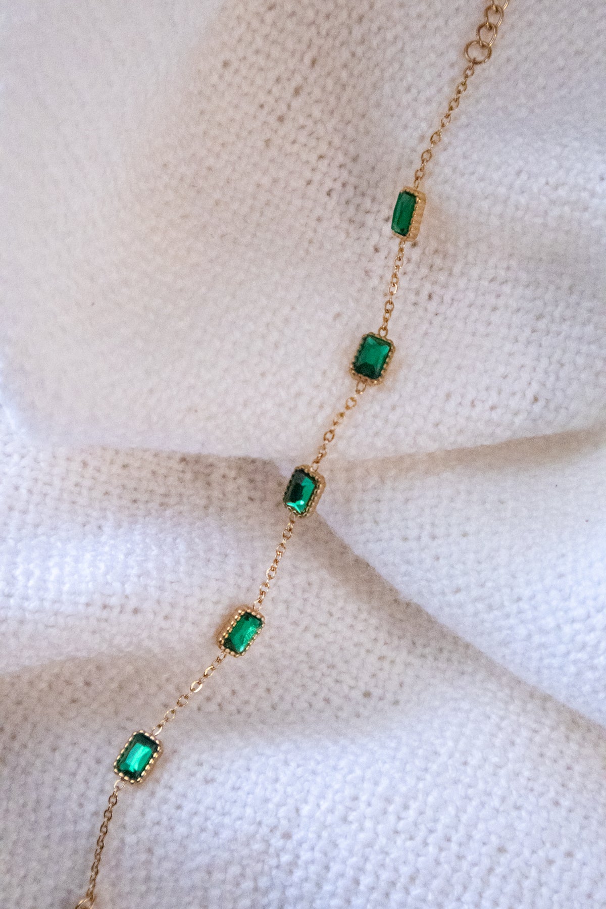 Emerald Dainty Bracelet