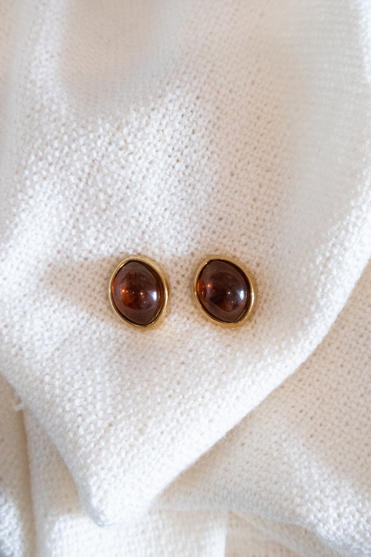 Resin Stud