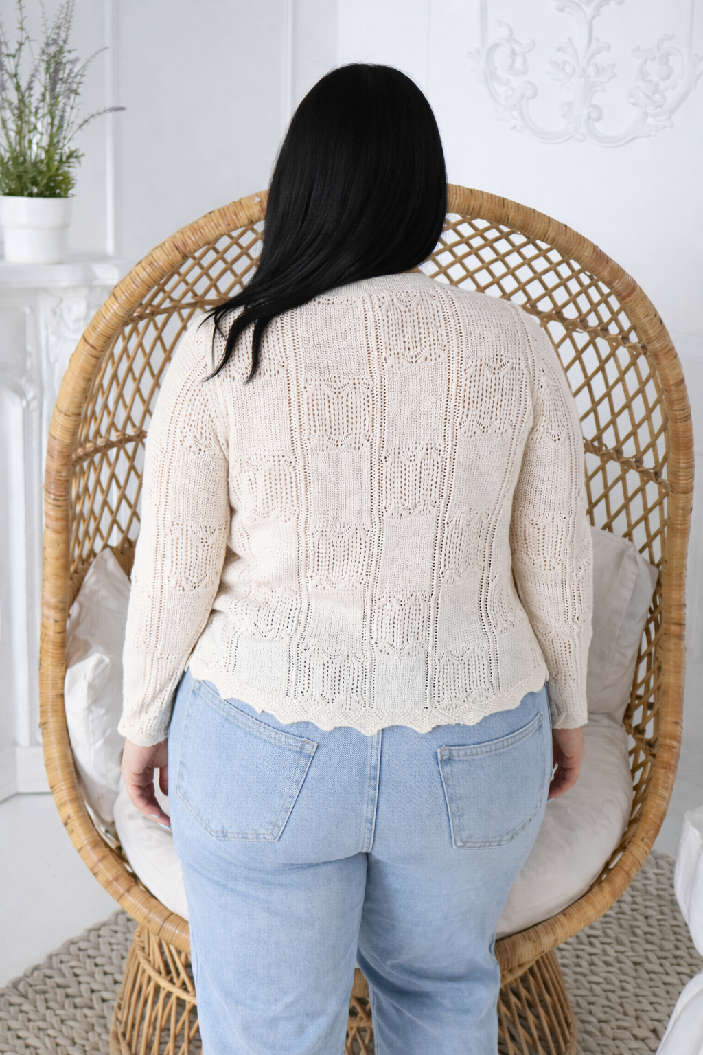 PLus size dex crochet cardigan
Plus size clothing Winnipeg
Dex Beige Cardigan