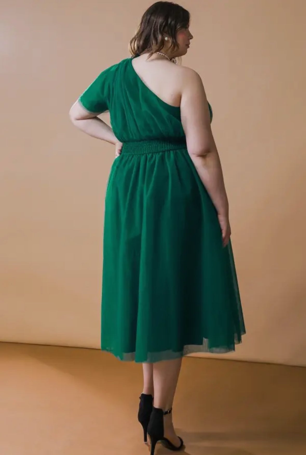 PLUS SIZE GREEN TULLE MIDI DRESS