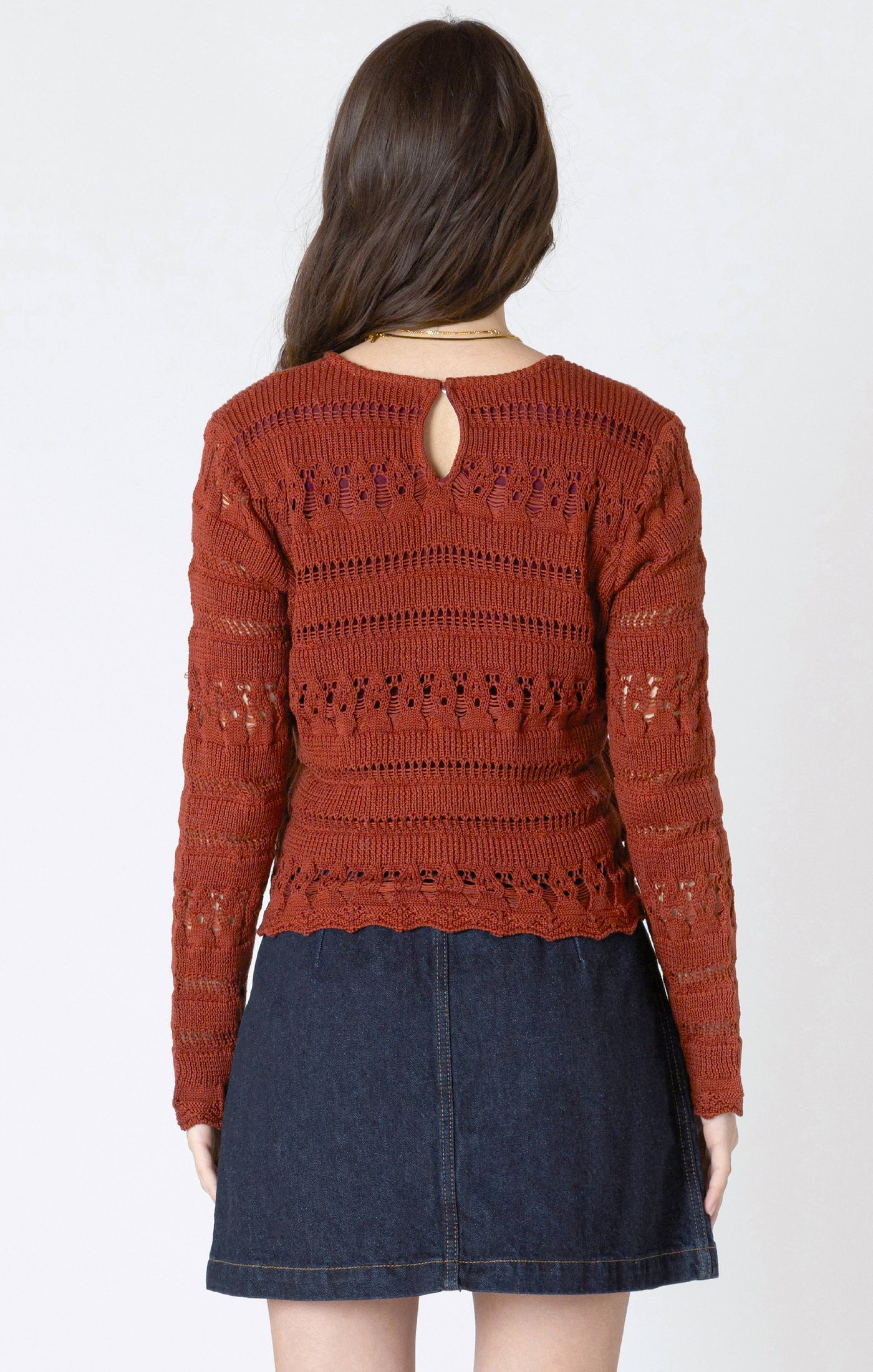 CURVE Scallop Hem Sweater
