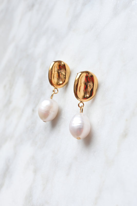 Pearl Drop Earring