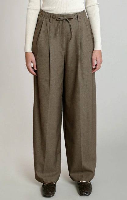 Pleated Trouser (XS-2X)
