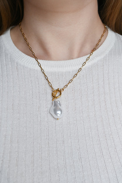 Pearl Toggle Necklace