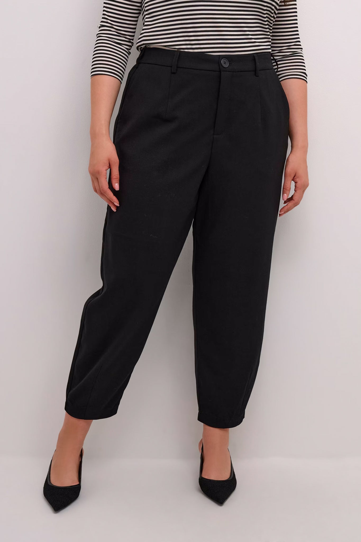 CURVE Merla Tapered Dress Pant