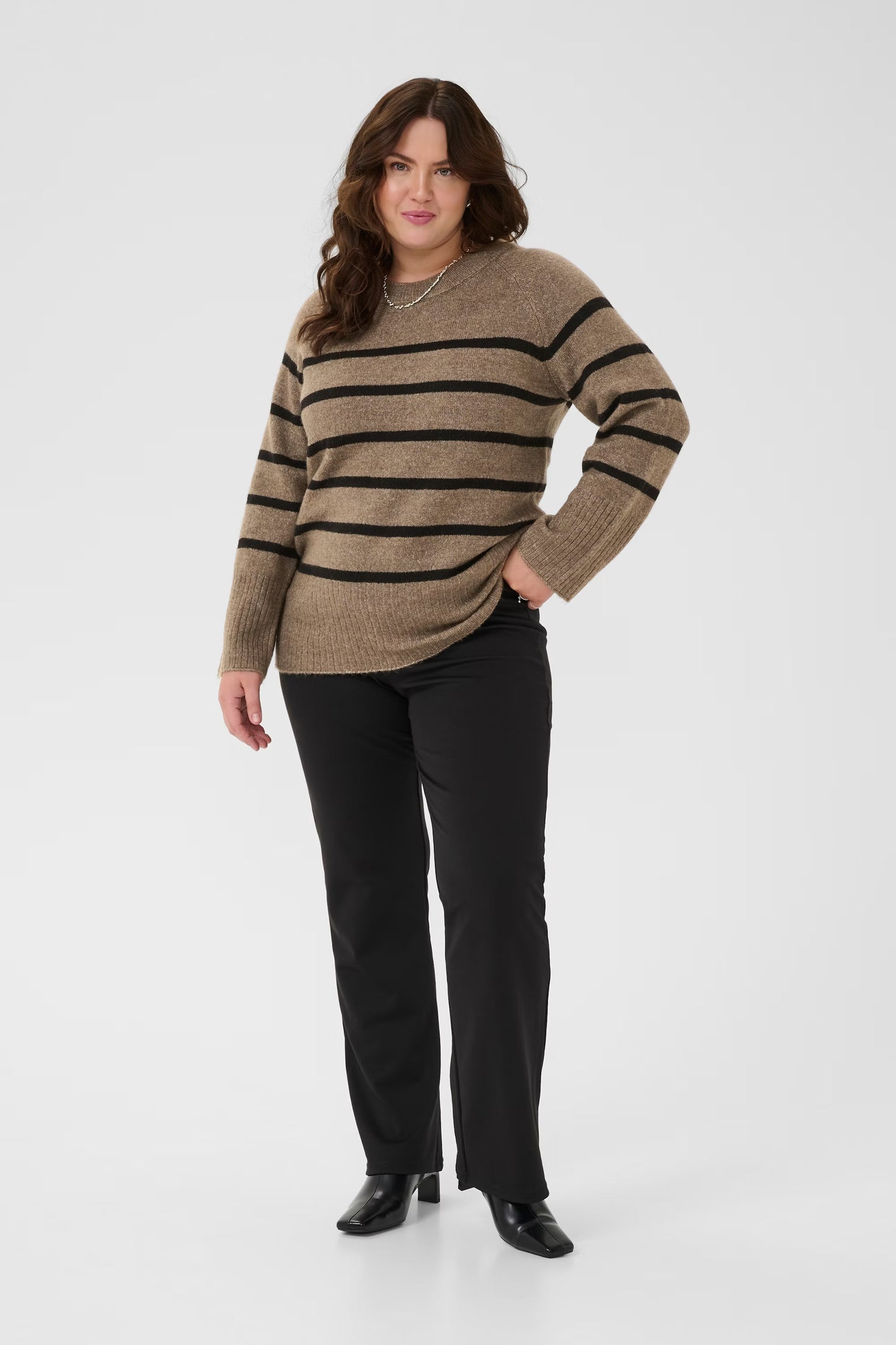 CURVE Cerina Sweater