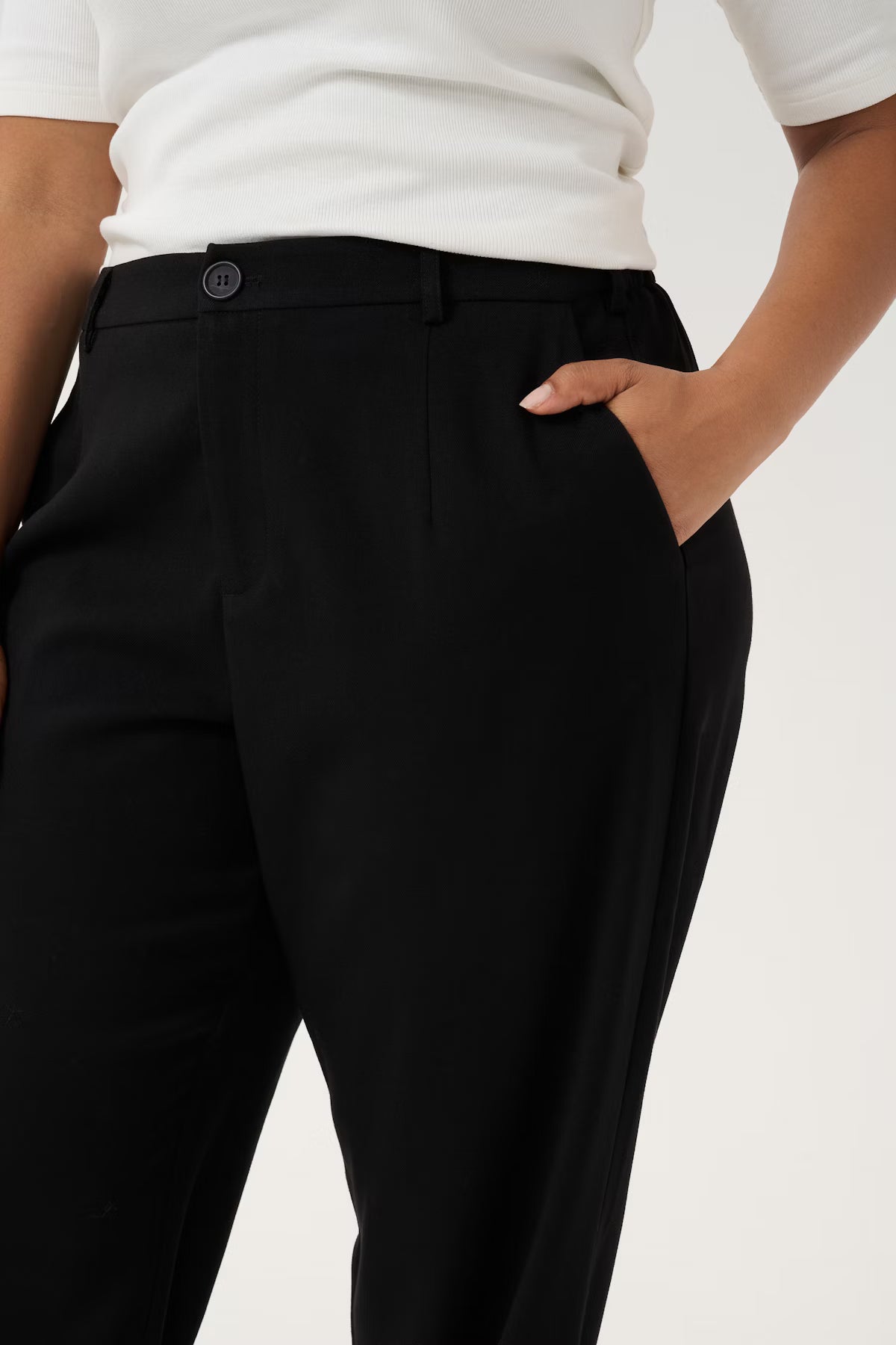 CURVE Merla Straight Leg Pant