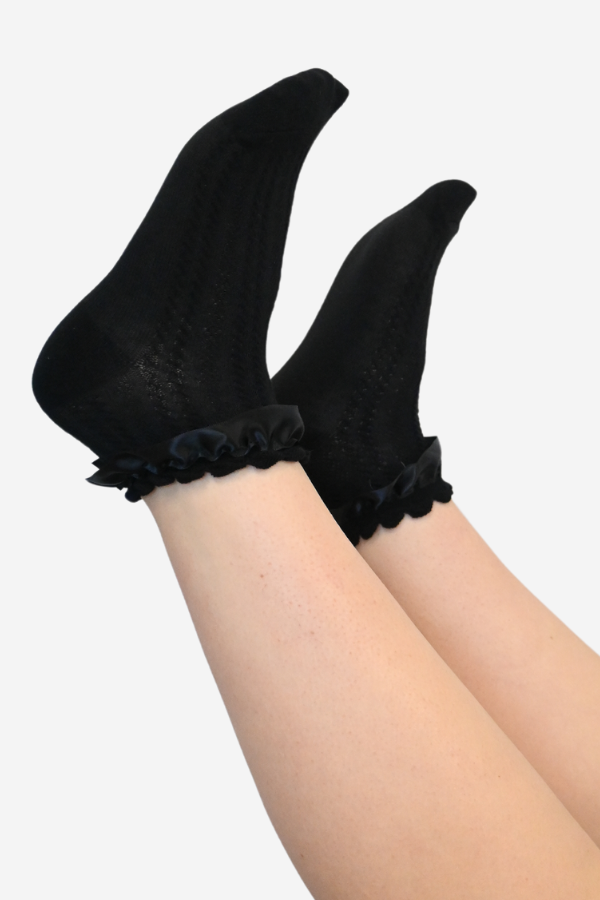 Ruffle socks