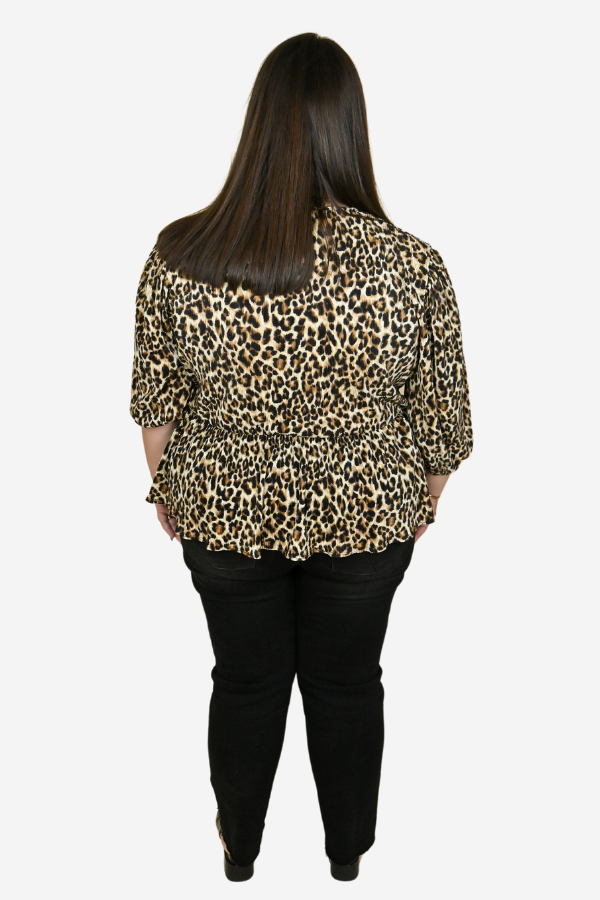 Plus size leopard tie front top 