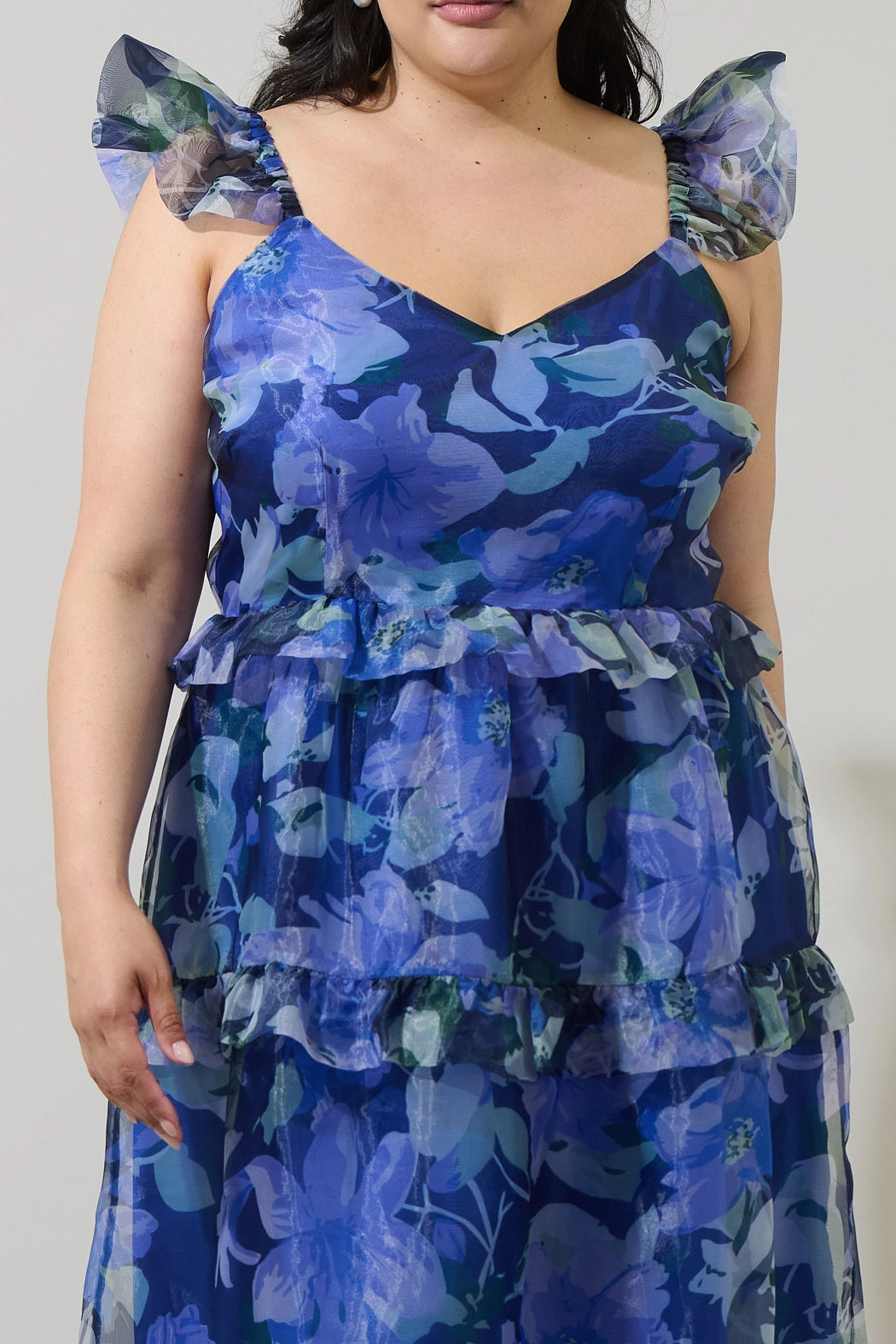 Plus size floral organza dress with sleeves 

Plus size wedding guest dress 

Plus size family photo dress 