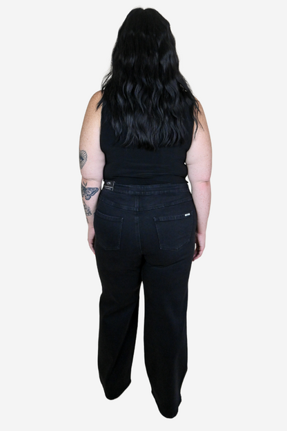 CURVE Wide Leg Jean