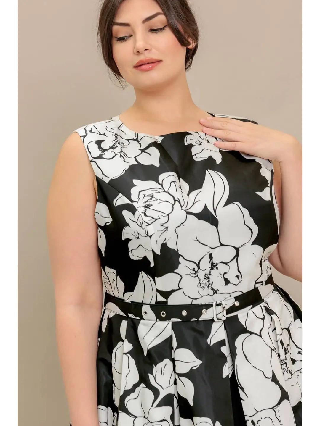 CURVE Floral Fit & Flare Midi Dress