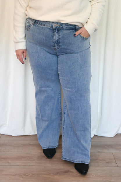 Jess Wide Leg Jeans