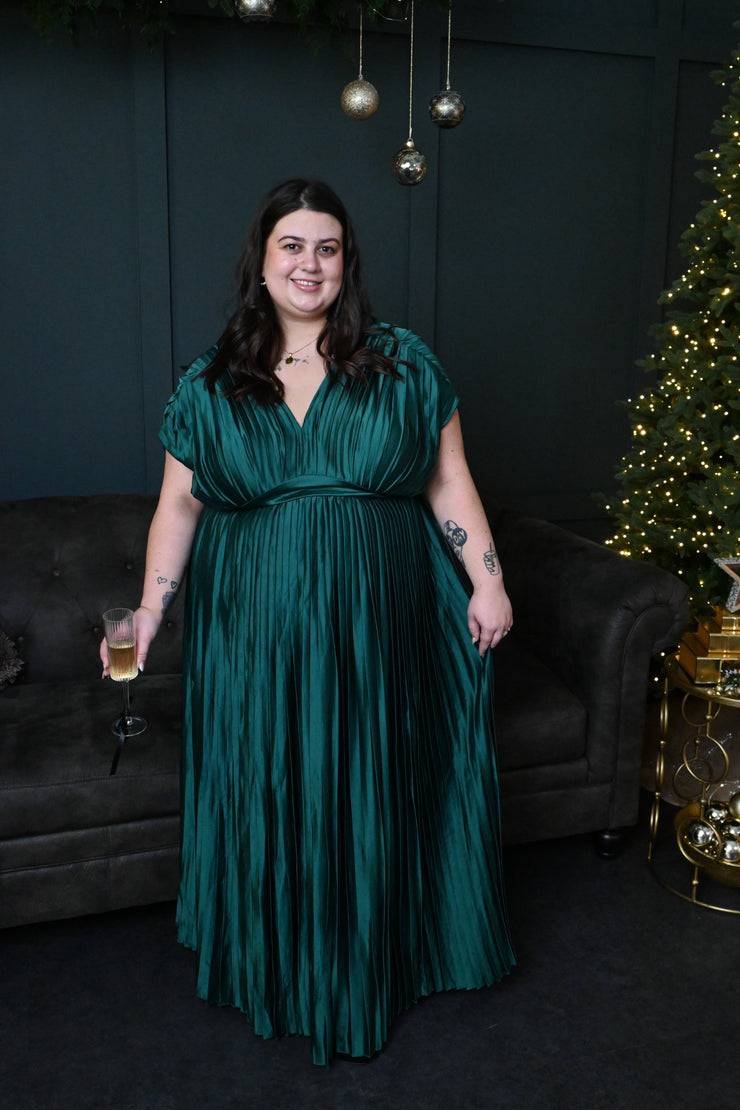 plus size holiday dress pleated green maxi dress winnipeg Canada