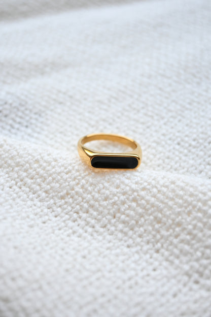 Black Flat Top Ring (7-12)