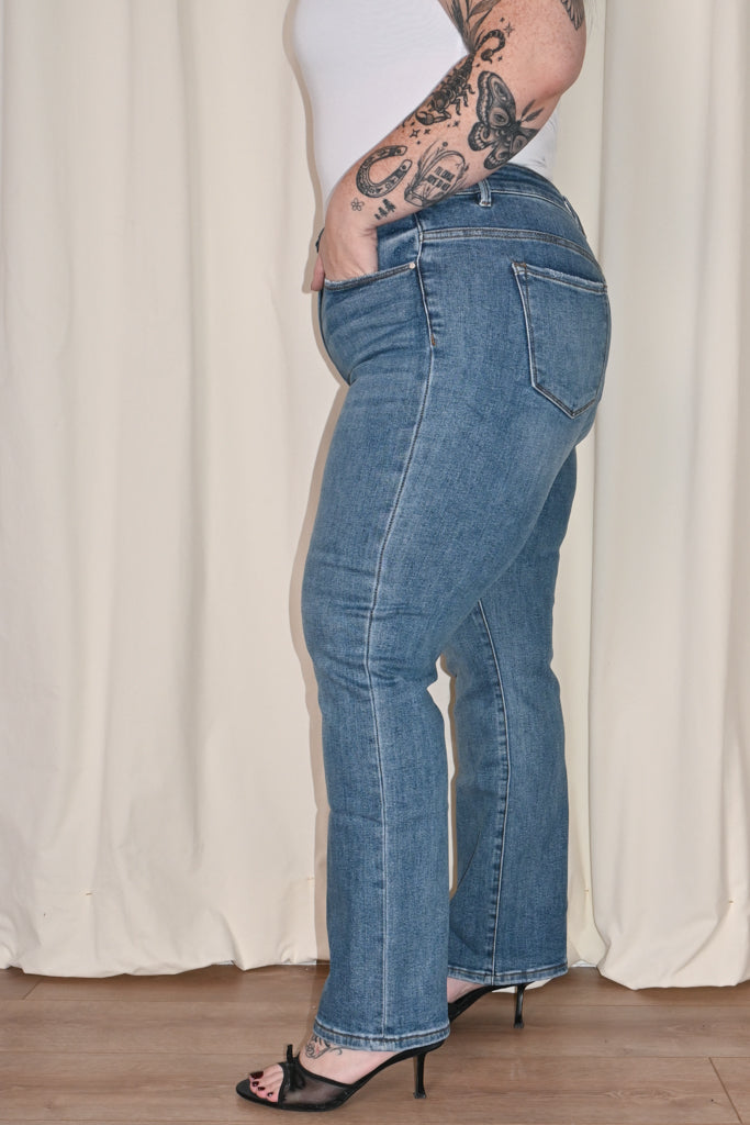 Kylie Slim Straight Jeans (0-3X)