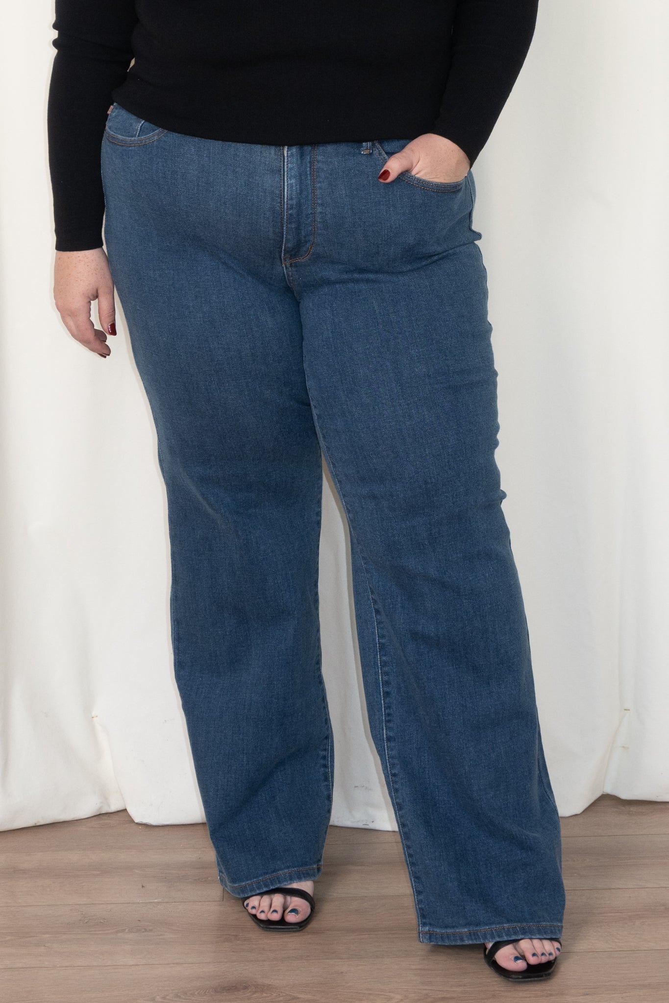 June Vintage Wide Leg Jean (0-24W)