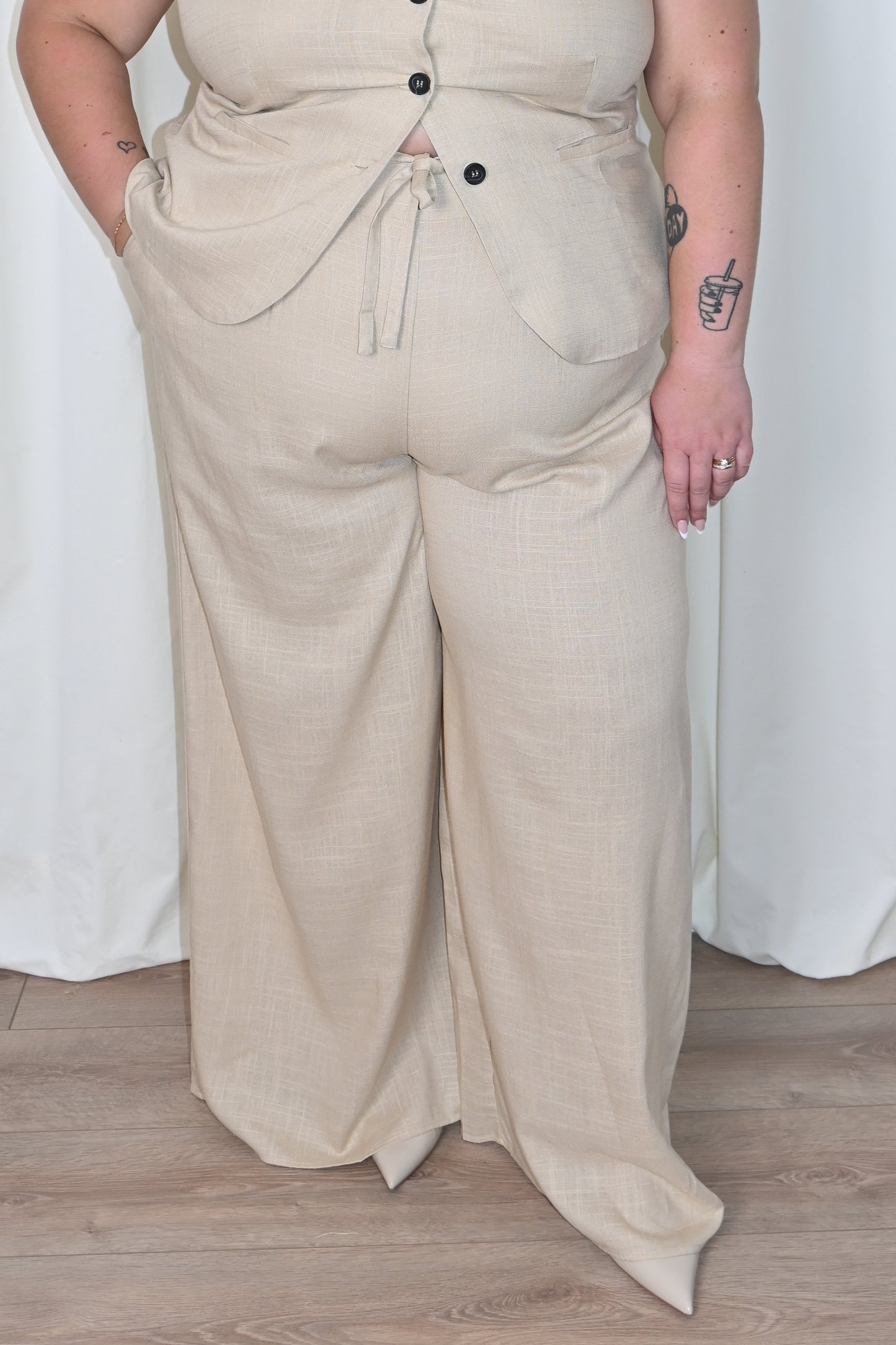 CURVE Linen Pants