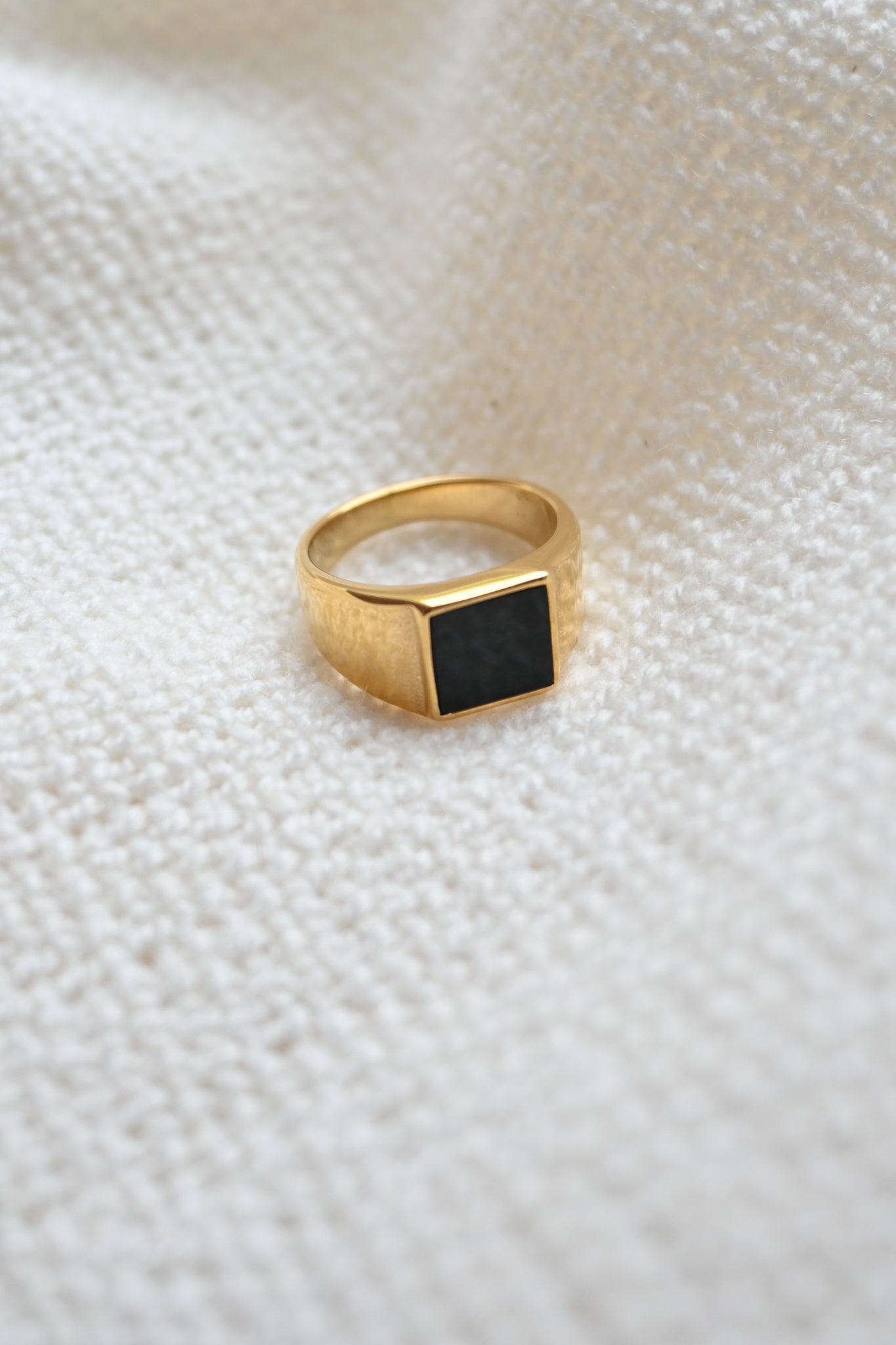 Blackstone Square Ring