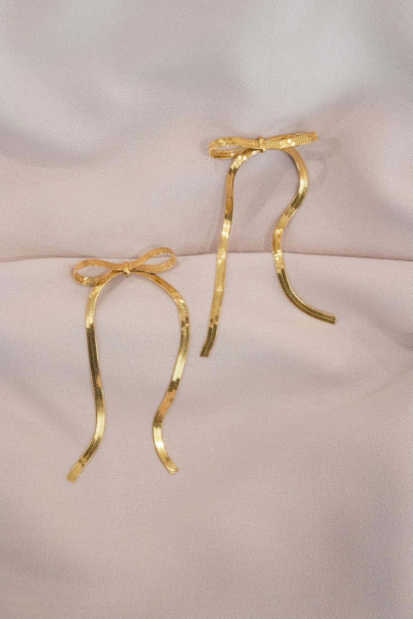 Bow Chain Earrings