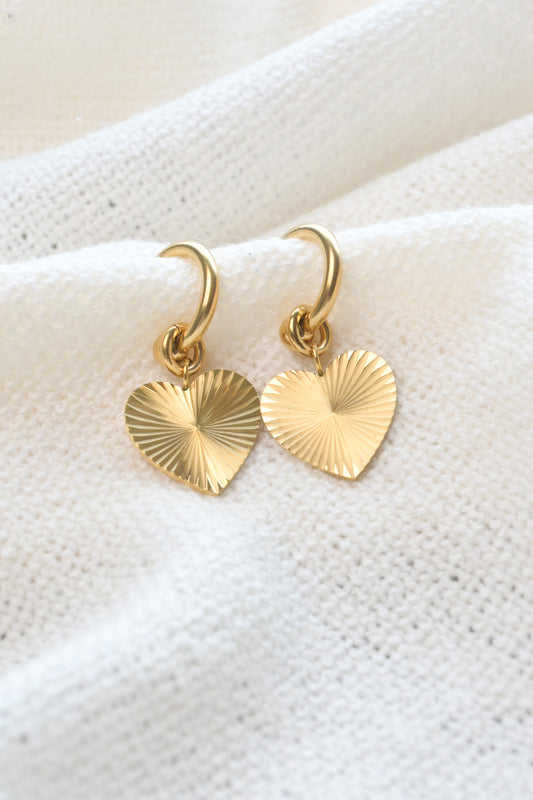 Heart earring gold plated hypoallergenic