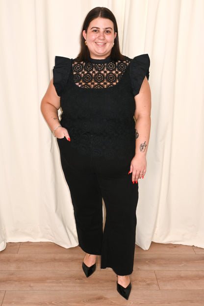 CURVE Crochet Lace Top