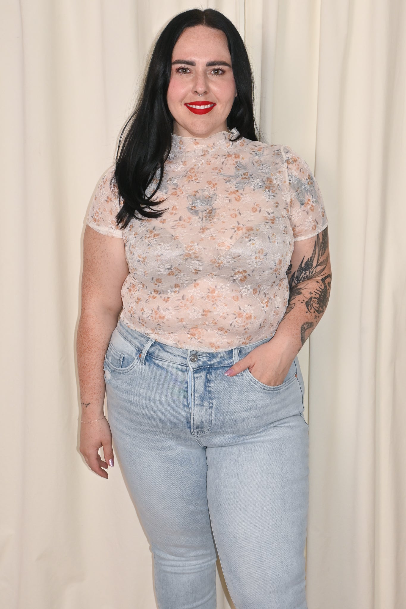CURVE Mesh Floral Short Sleeve Top