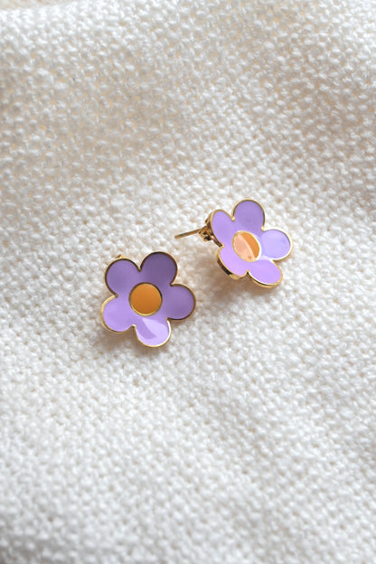 Flower Petal Stud (2 colours)
