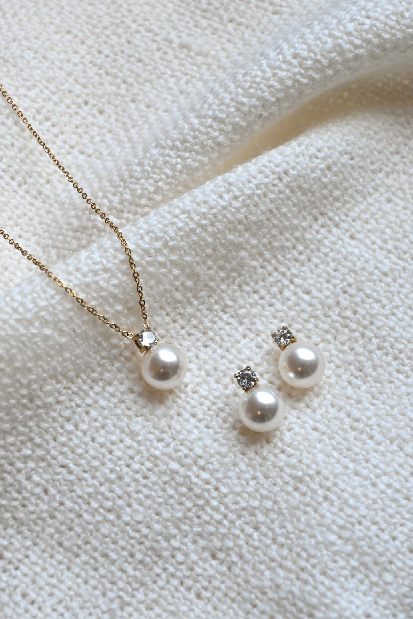 Pearl Stud Earring