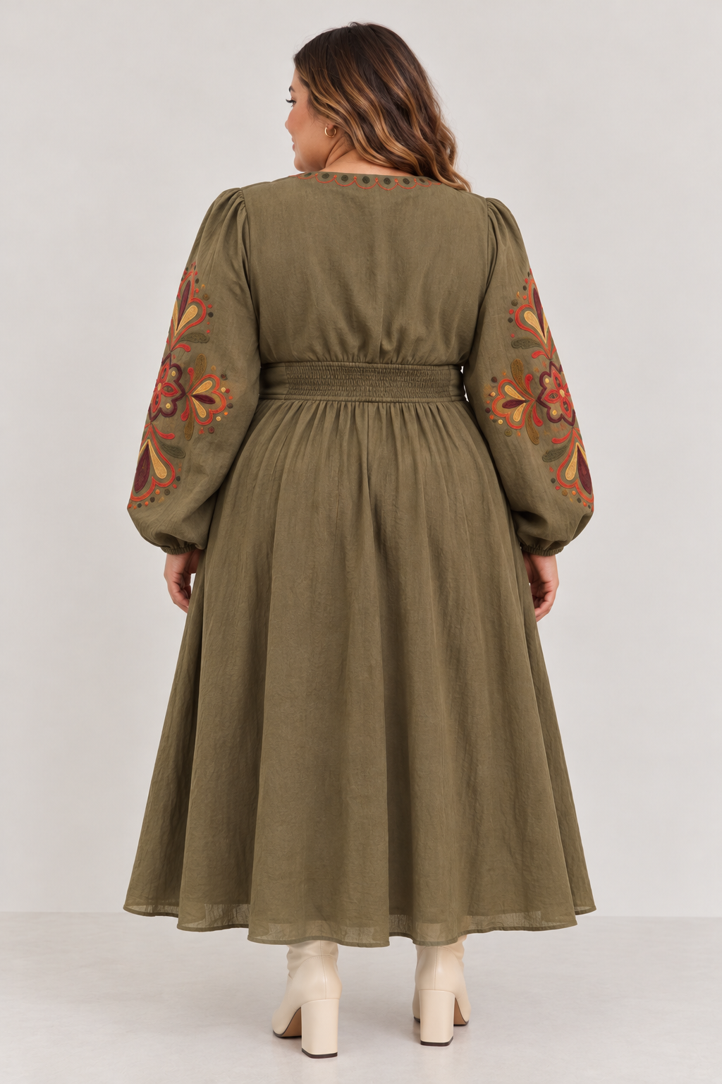 CURVE Embroidered Midi Dress