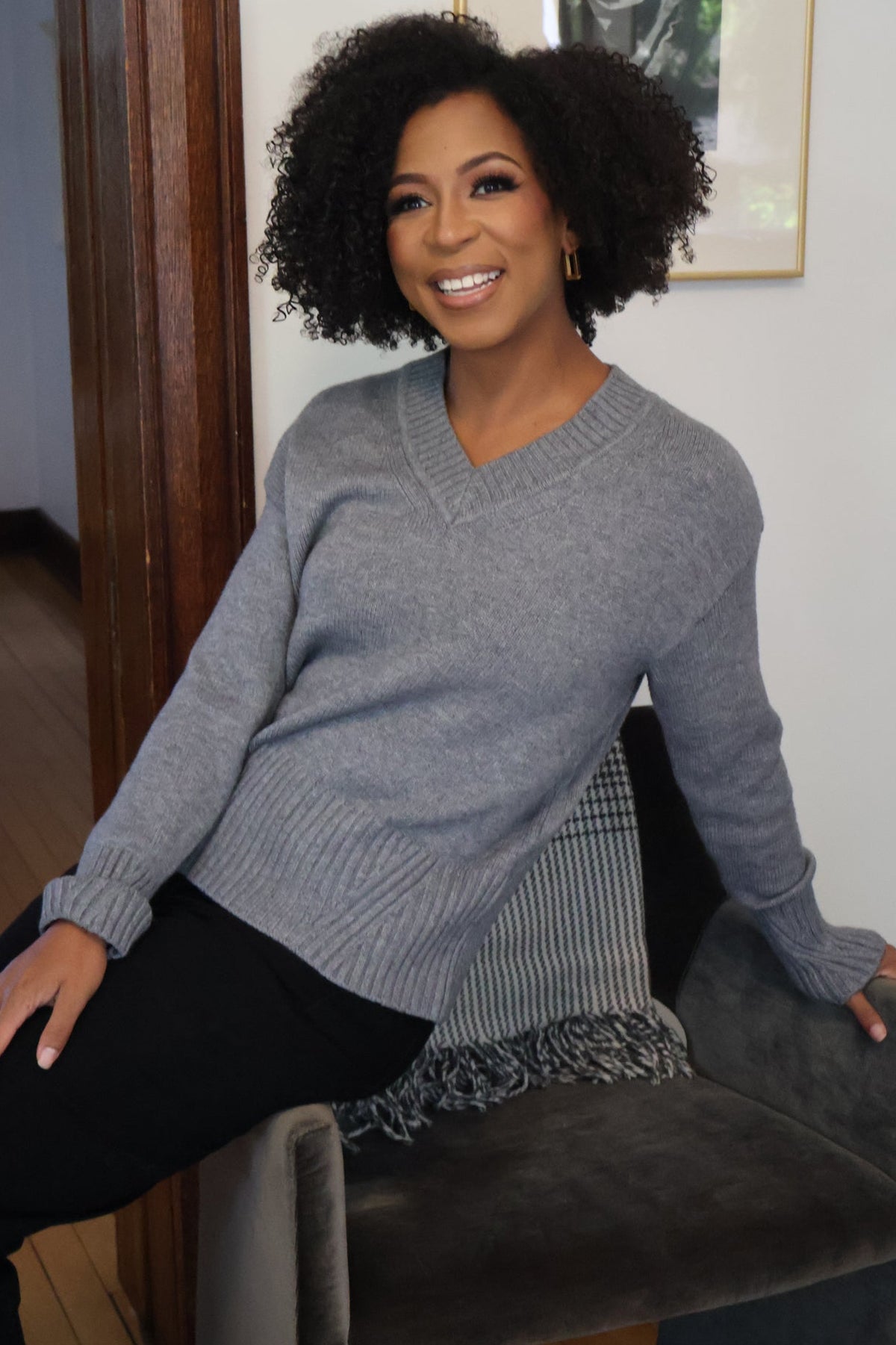 Classic V-neck Pullover (S-XXL)