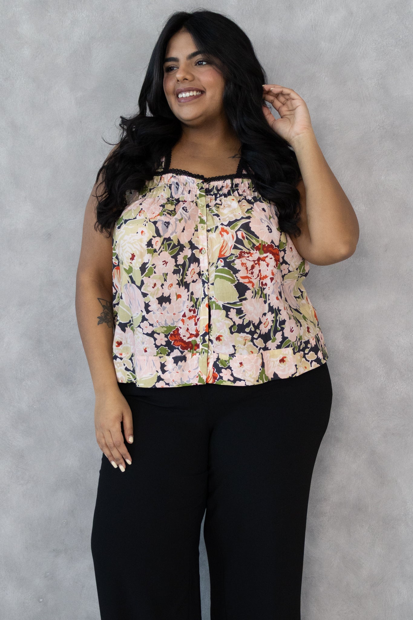CURVE Sleeveless Floral Blouse