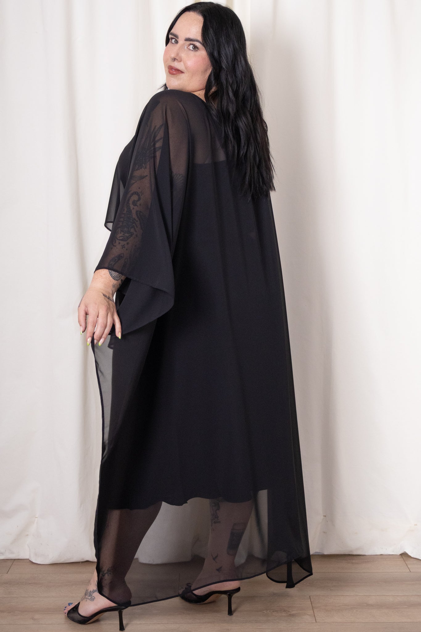 Chiffon Capelet (S-3X)