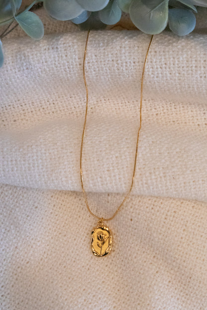 Rose Pendant Necklace